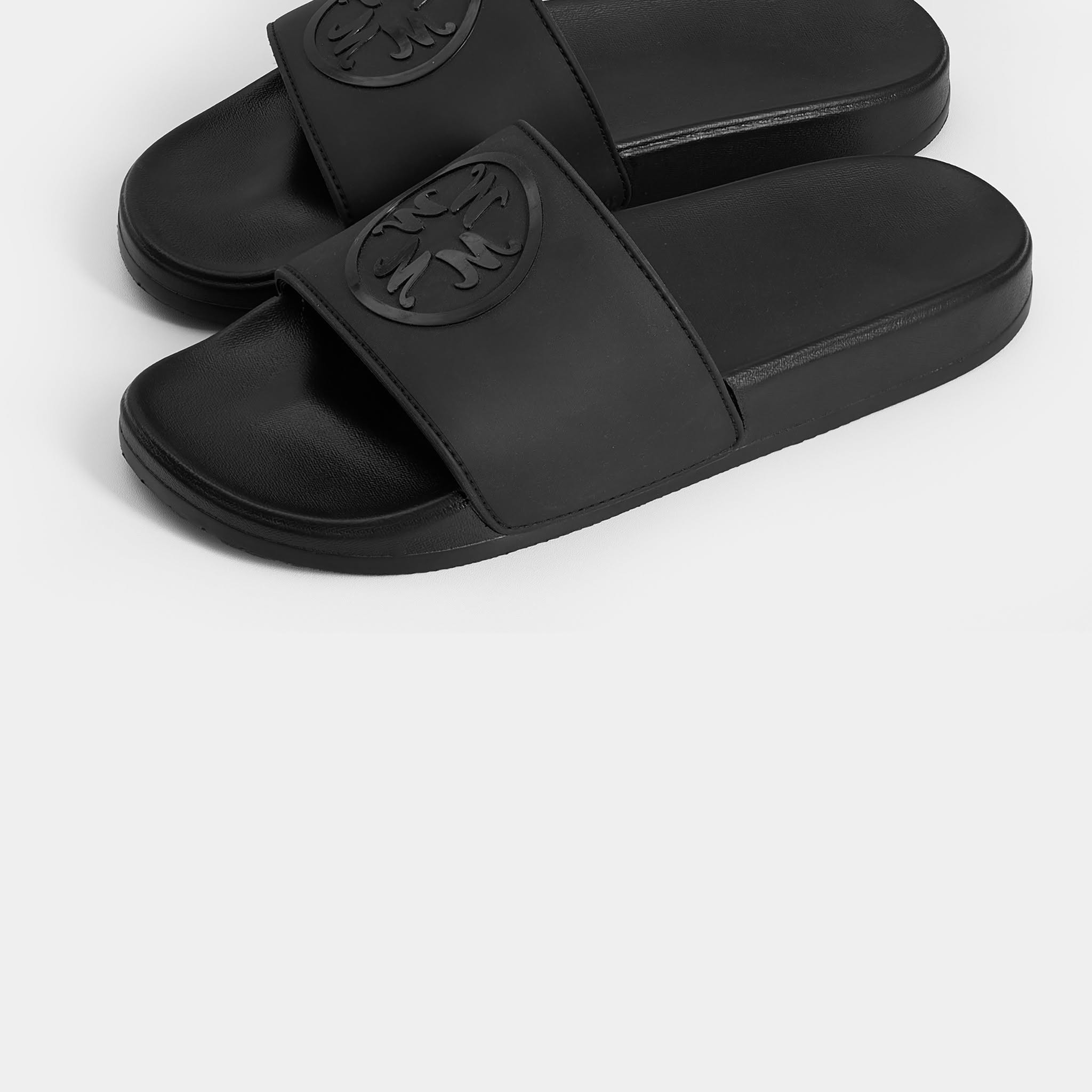 Dép Cao Su Nathan - Đen - [EMBER OUTLET]