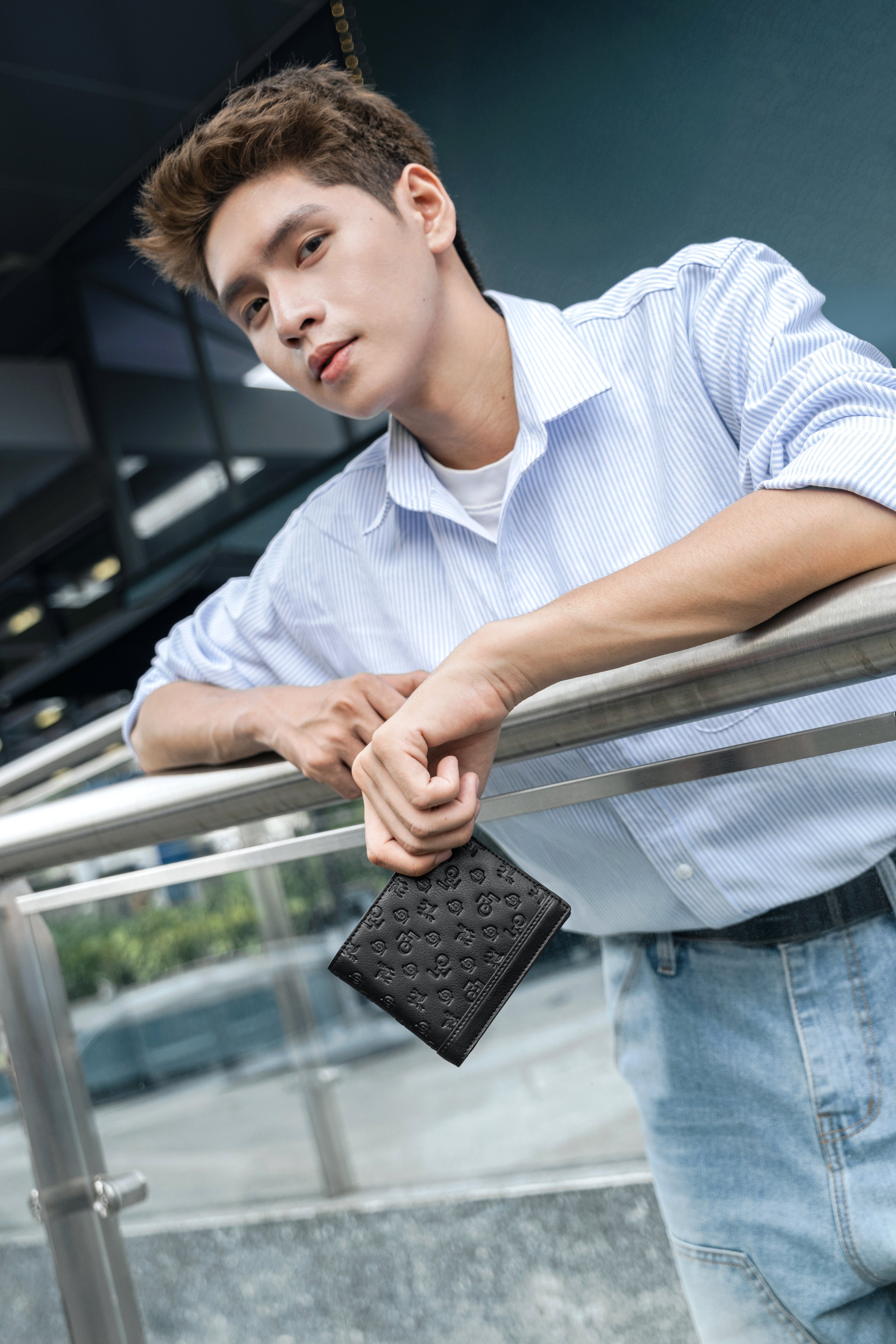 Ví Bifold Monogram Carlos - Leonardo