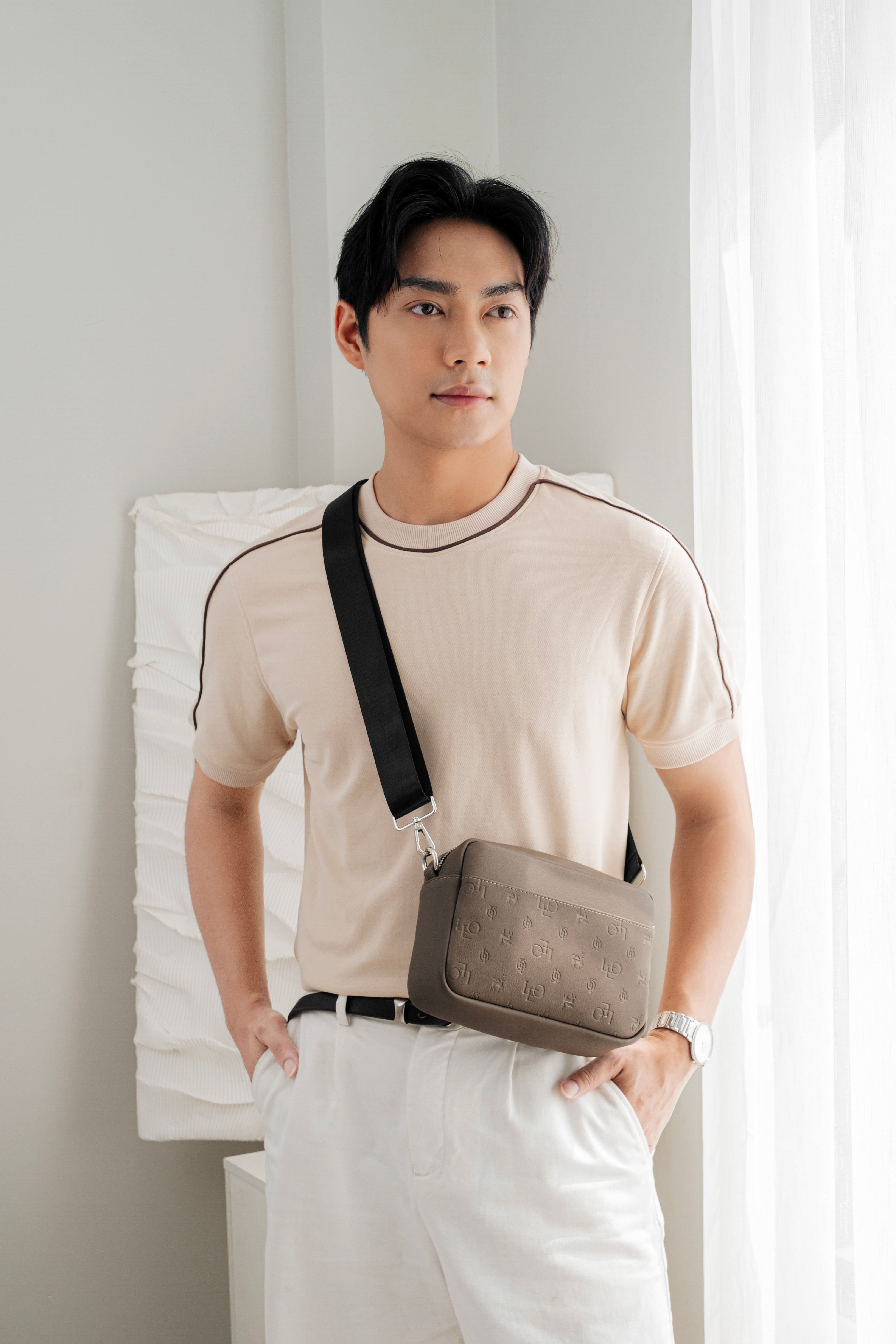 Túi Hộp Monogram Carlos - Leonardo
#color_xám